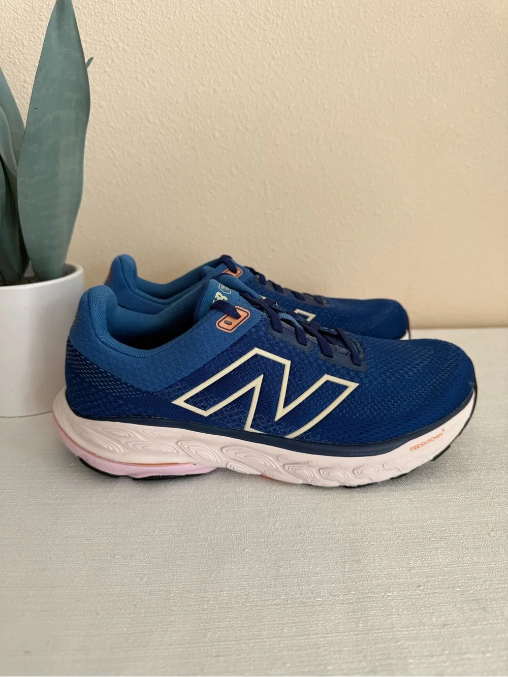 New Balance Blue Running Shoes - Fresh Foam 860